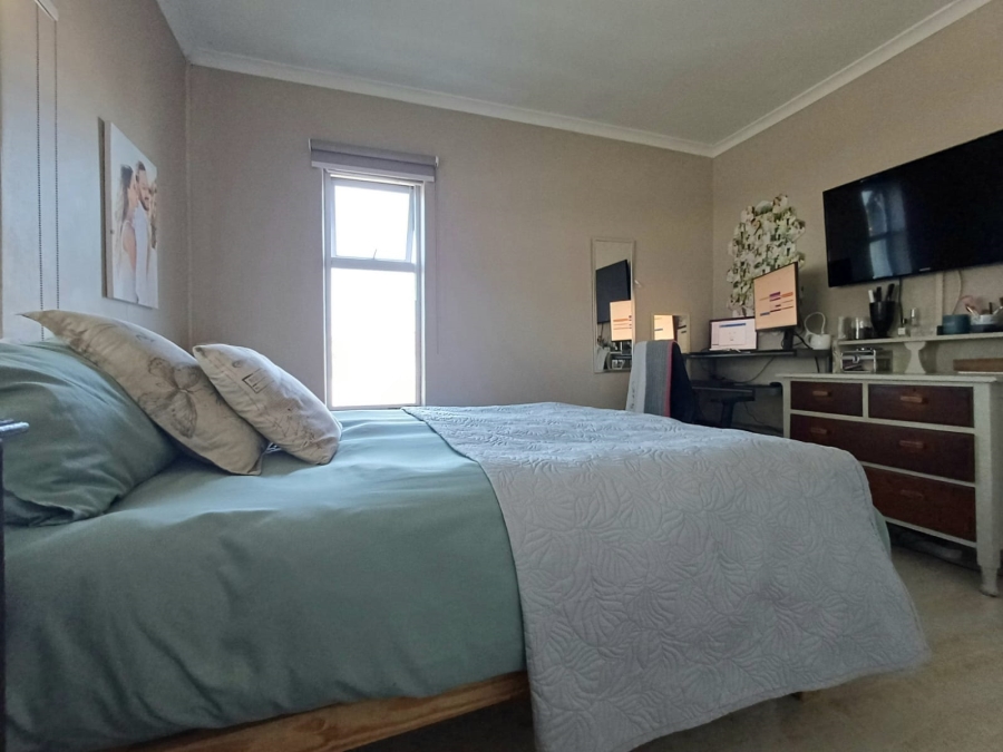 2 Bedroom Property for Sale in Protea Heights Western Cape
